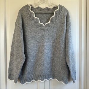 Winter Women V-Neck Gray Long Sleeve Casual Pullover Sweater Scallop Trim Size M